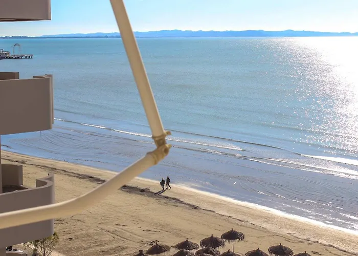 Infinite 680 Apartment