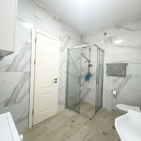Infinite 680 Apartment