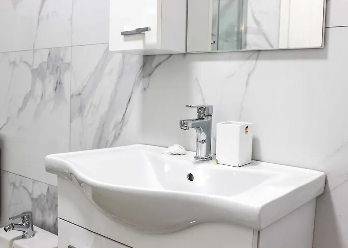 Infinite 680 * Durrës